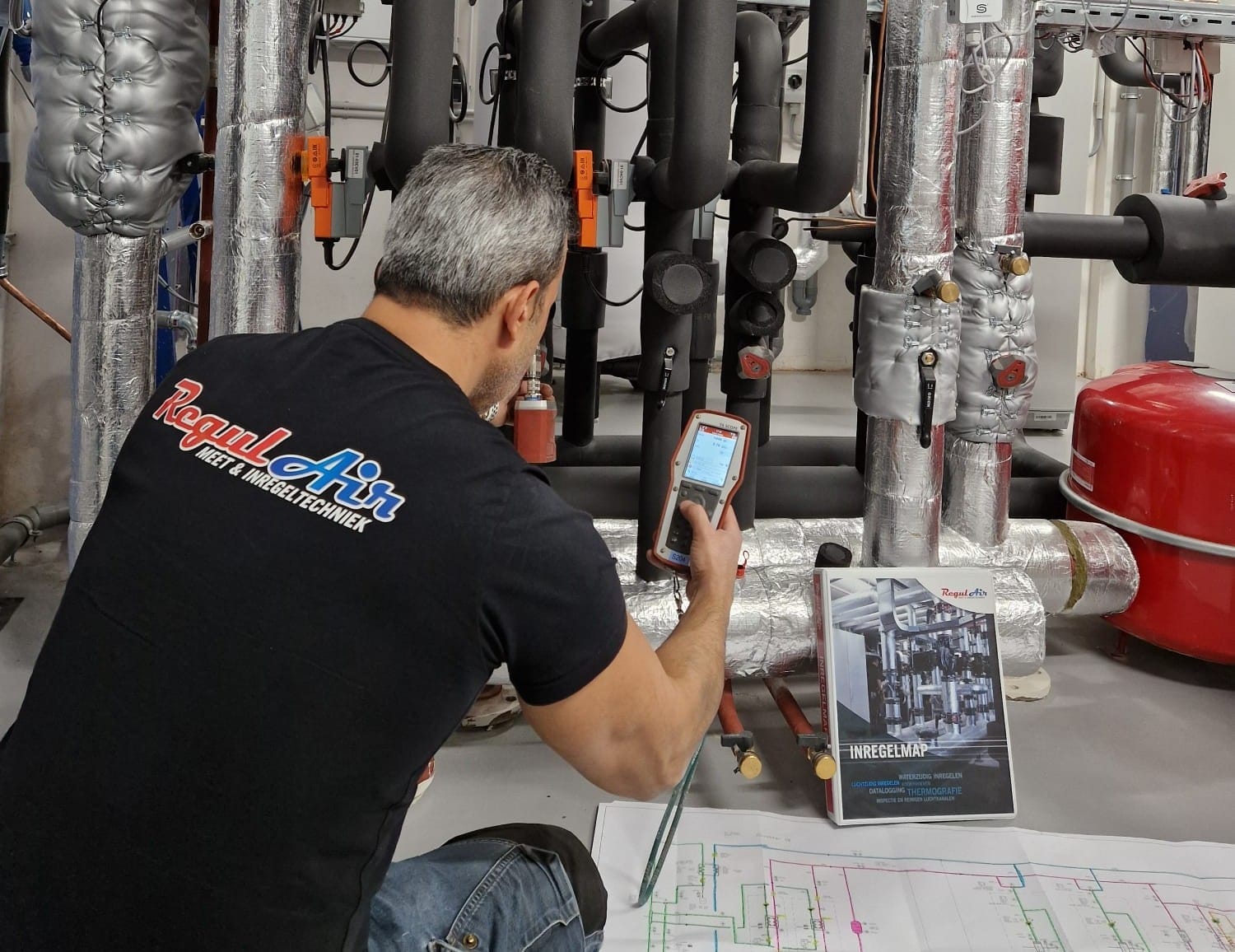 Regulair - Waterzijdig inregelen Regulair Meet en Inregeltechniek